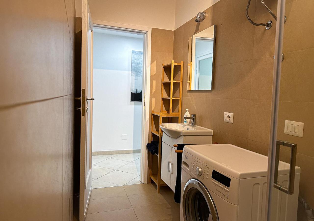 Modern Cenisio Apartment - Self Check-In & Parking Milano Ngoại thất bức ảnh